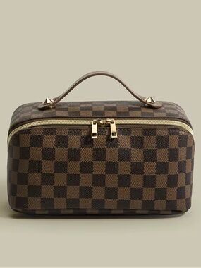 Checkered Brown Travel Toiletry Bag